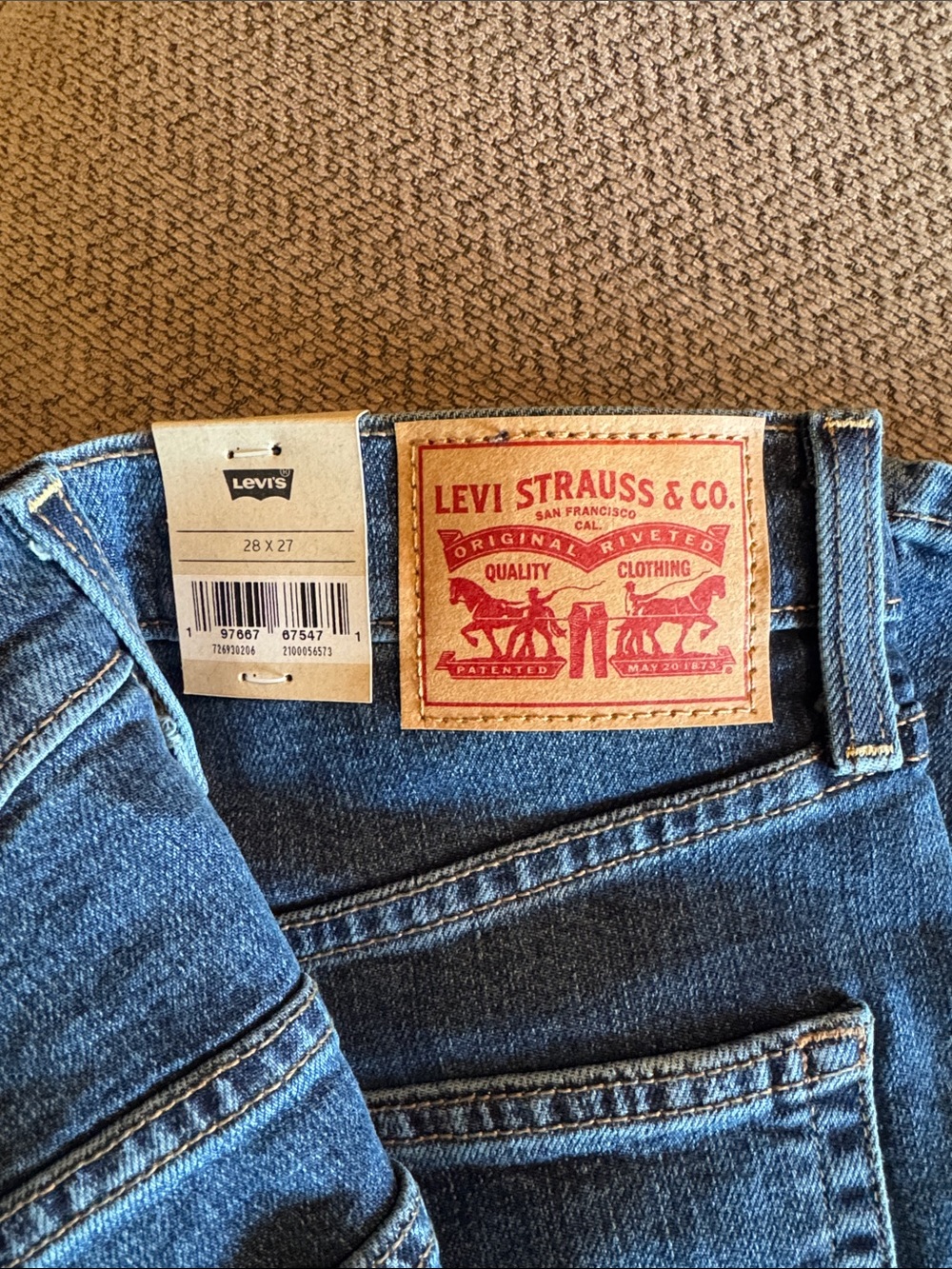 NWT Levi's Classic Blue Denim Jeans with Red Leather Patch